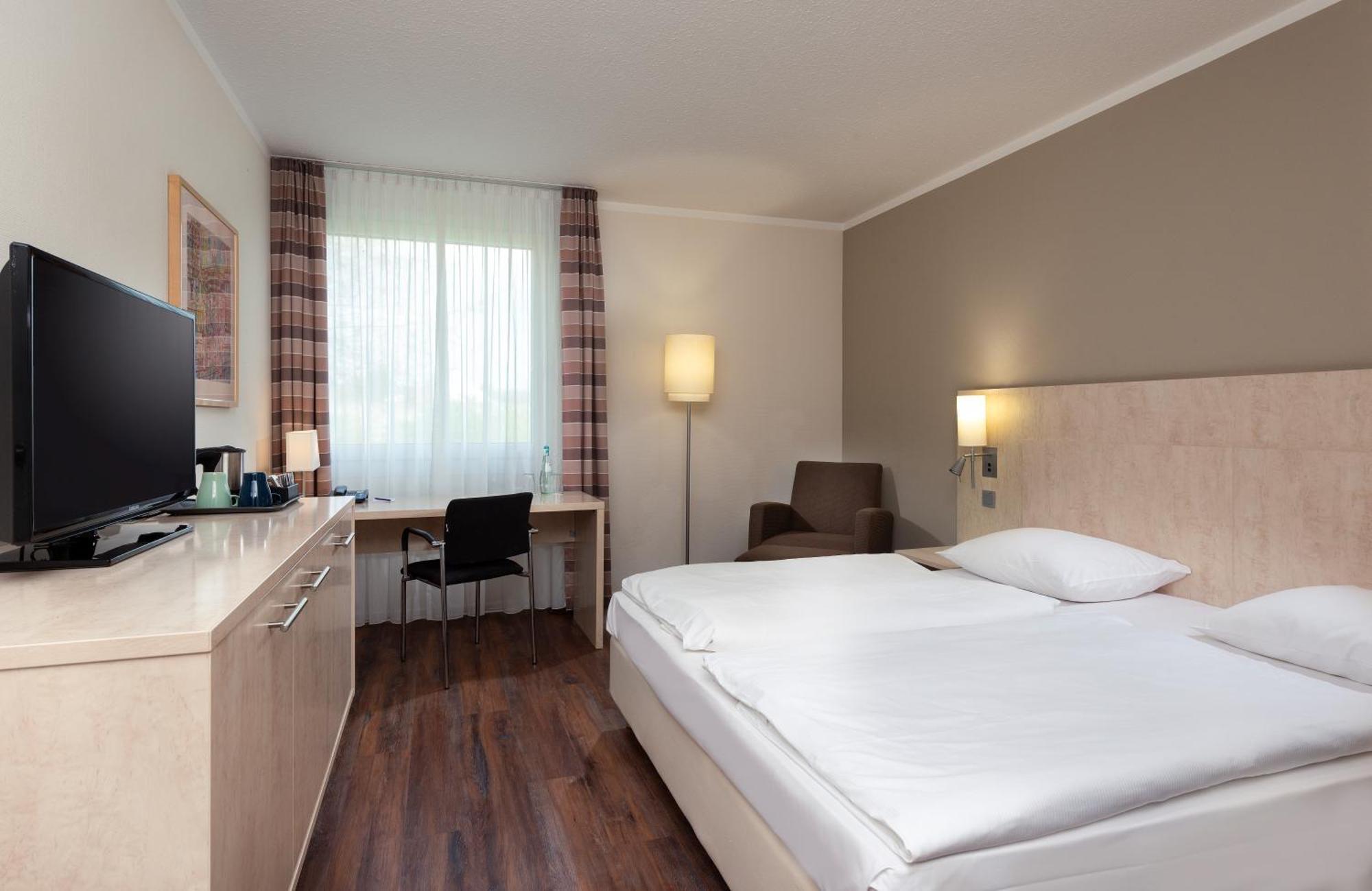 Mercure Hotel Duesseldorf Sued Exterior foto